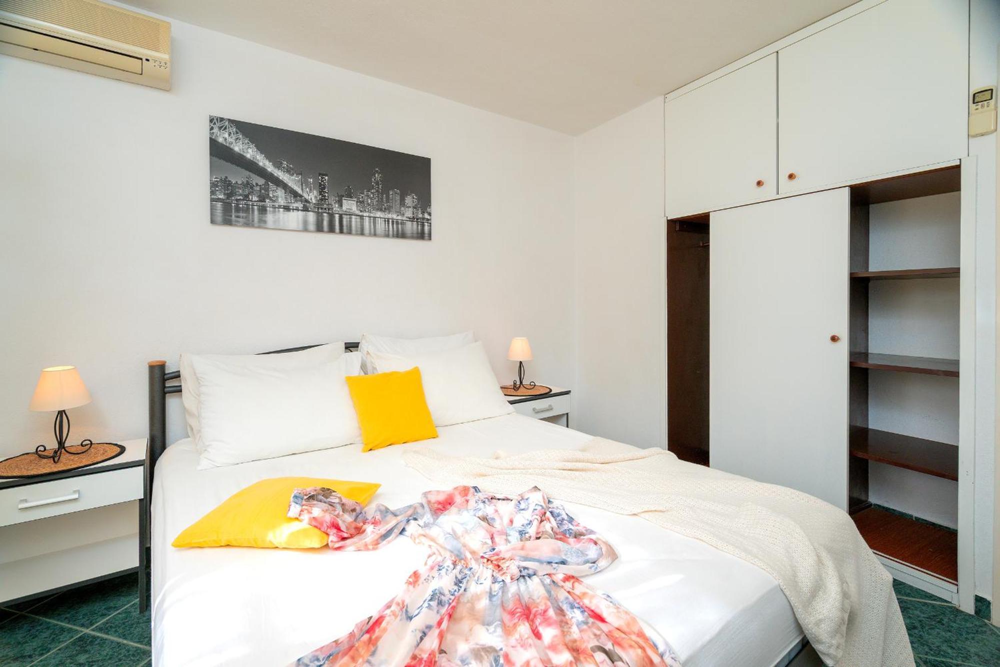 Apartments Lucic Hvar Town Exterior photo