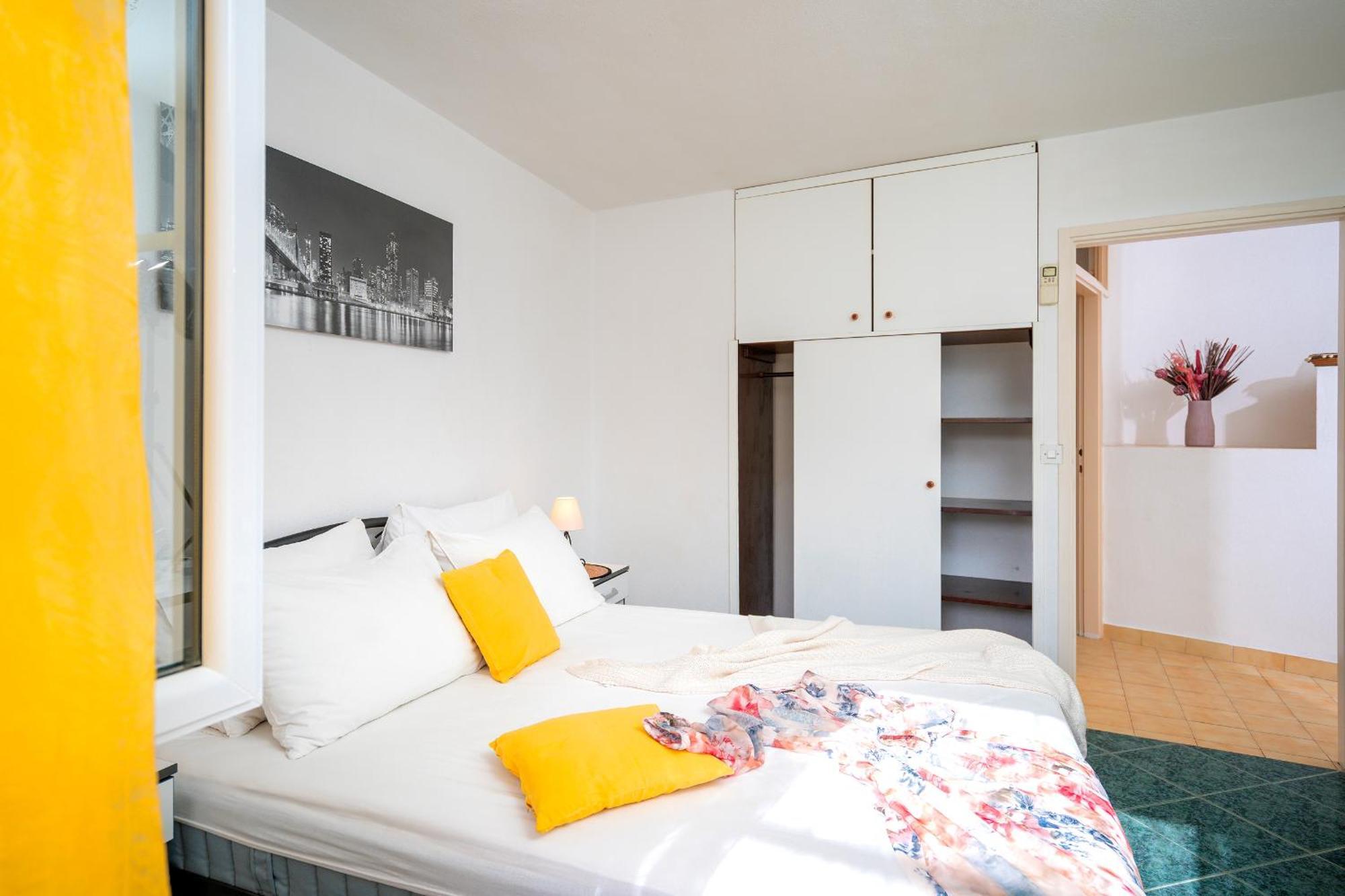 Apartments Lucic Hvar Town Exterior photo